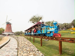 CHC-10 跨骑式网红轨道观光小火车